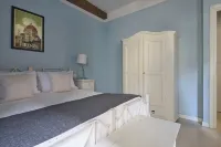 Panicale Blue Historic 1Br Stay Near Medici Chapels & Mercato Centrale - 3-نجوم