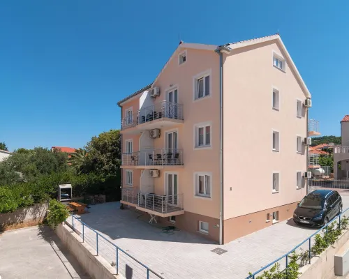 Apartments Island Beat Hotels in Supetar