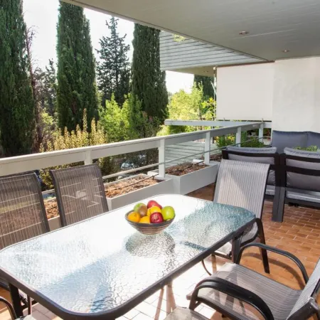 Delux Apartment with Amazing Balcony!