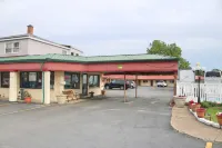Woodland Inn - Motels