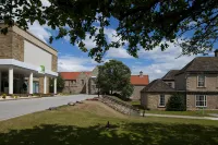Holiday Inn Doncaster A1 (M), Jct.36 Hotels near Doncaster Museum and Art Gallery