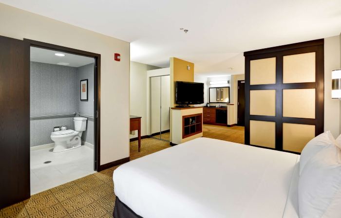 Hyatt Place Chicago Warrenville Naperville