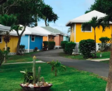 Bungalows on the Bay Usvi