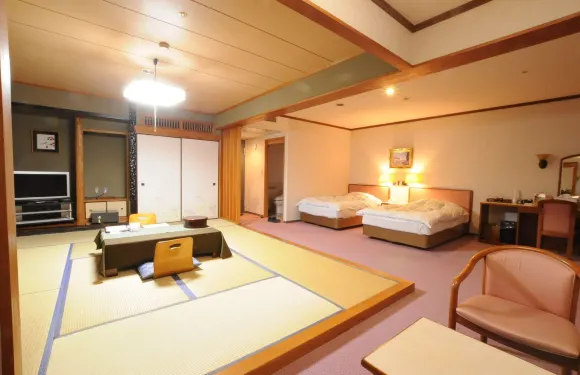 渡瀨温泉笹百合酒店