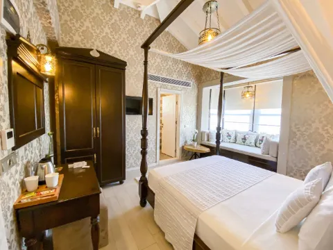 宅邸阿拉恰特省酒店