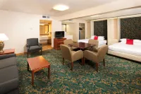 Red Lion Hotel & Conference Center St. George, UT Отели рядом с достопримечательностью «Ancestor Square»