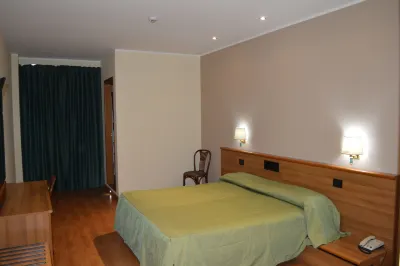 Canadian Hotel Hotel di 