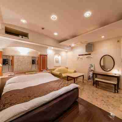 ホテルファイン津店 Rooms