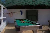 Villa Vale Verde 5 Bedroom Villa, 10 min walk to - 4-Star