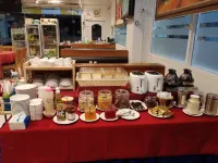 V Verve Service Apartment Hotel - breakfast