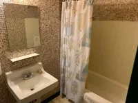 Vivian Motor Hotel Hotels in Neepawa