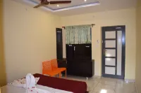 Wind Chimes Hotels in Periyamudaliyar Chavadi