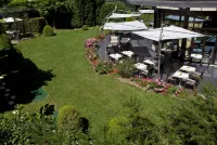 Warwick Reine Astrid - Lyon Hotels near Place Louis Pradel