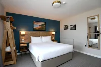 Ship Inn Hotels in Penbryn