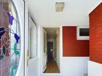 Tranquil Telford Retreat - 3 Bedroom House - parking