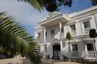 Otel Beyaz İnci
