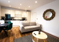 Charles Hope Swindon Hoteles cerca de Home Bargains Stratton