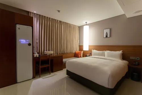Top Cloud Hotel Iksan