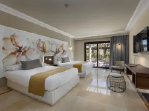 Unique Club at Lopesan Costa Meloneras Resort Hotels in Meloneras