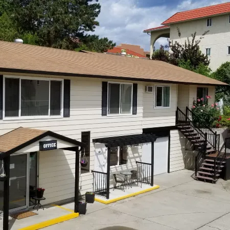 Osoyoos Lakeview Inn & Suites