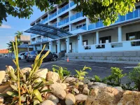 Hotel 39 Jamaica - Pysäköinti