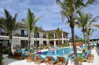 Sand Beach Boutique Apartments - Swimmingpools