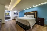 Quinta Dorada Hotel & Suites Hotels in Сальтільйо