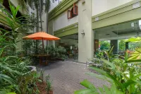 Paragon Wahid Hasyim Hotels near Jaksa Street