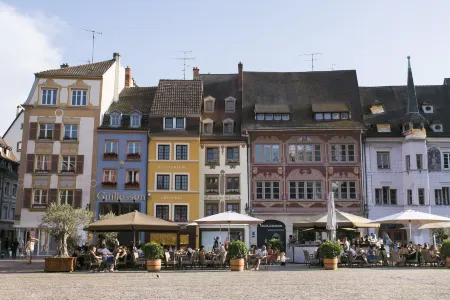 Zenao Appart'hôtels Mulhouse Отели рядом с достопримечательностью «Cité de l'Automobile»