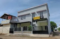 Homestay Danesti Syariah Near Bandara Sultan Hasanuddin Mitra RedDoorz Hotels near Hutan pinus Tala Tala, Tompobulu