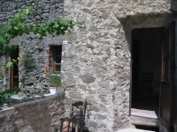 Ancient house in the village, in the green, equipped with everything, for couples or families of 5 Hotel a Provincia di Massa e Carrara