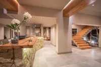 Tunqueley Hotel