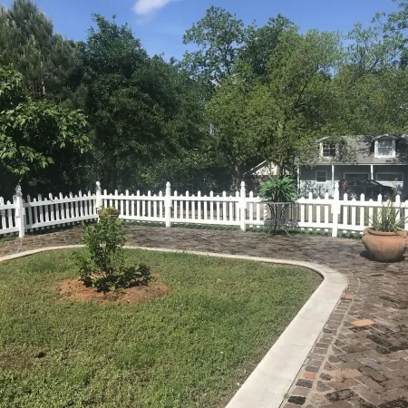 The Magnolias - A Beautiful Charming Historical Home to relax & make memories!