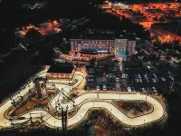 Holiday Inn Manahawkin/Long Beach Island فنادق في Long Beach Township