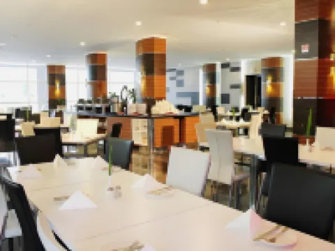 Lorin Syariah Hotel Sentul Hotels in Babakan Madang