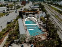 Modern Amenities and Steps from Park Circle Attractions - Tranquil Retreat Hotels in North Charleston