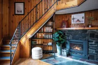 Bumble Bear Inn in Bolton Landing