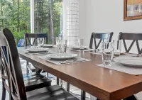 Restful Escape: Pet-Friendly 3BR Trailside Hotels in Hayward