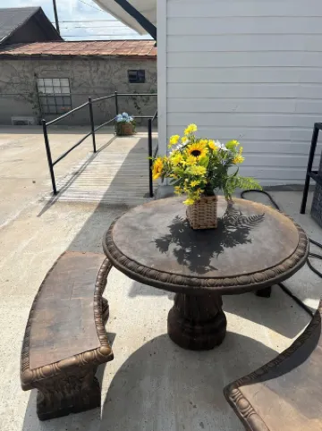 Charming 2-bedroom cottage in Laredo with high-speed WiFi, AC