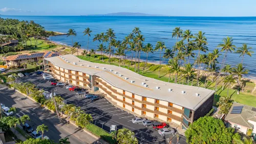 Ground Floor Oceanfront, Walk Out to Beach Hotels in Kīhei
