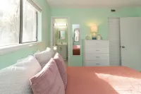 Stylish Villa with Balcony and Resort Amenities - Chic Coastal Escape