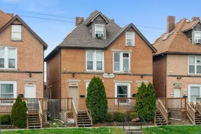 Central Location with Parking and WiFi - Stylish Cozy Retreat Hotel a 