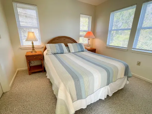 Enchanting Abode with Screened Porch and Outdoor Shower - Idyllic Retreat Hotel a Ocracoke