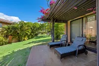 Stunning Ocean Views and Spacious Lanai - Exquisite Tropical Retreat