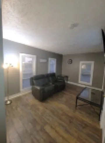 King Bed Downtown Sparrow Hospital