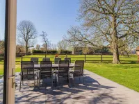 Villa Meer en Duin Hotels in Noordwijkerhout