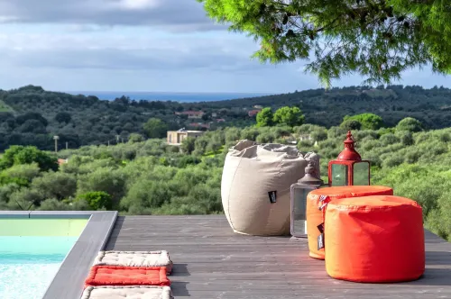 Sardinia Re - Villa Posta Del Sol ซาร์ดินี รี - วิลล่า โพสตา เดล ซอล
