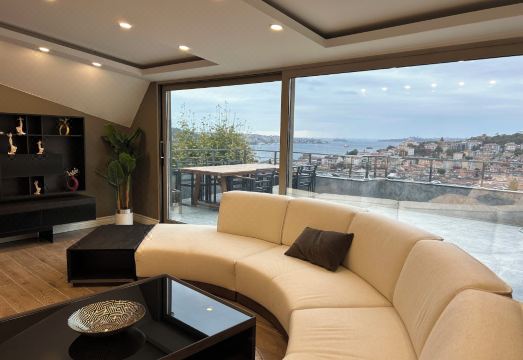 2. 모나 보스포러스..