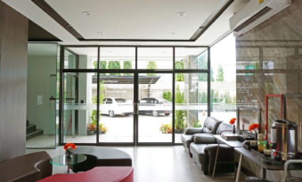 B-Black Hotel Chonburi