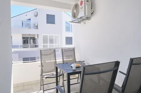 AquaVue Suite by Litto